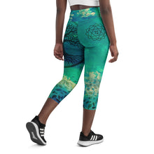 Load image into Gallery viewer, Tree of Life Heart Chakra Yoga Capri Leggings
