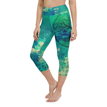 Load image into Gallery viewer, Tree of Life Heart Chakra Yoga Capri Leggings