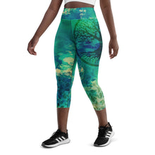 Load image into Gallery viewer, Tree of Life Heart Chakra Yoga Capri Leggings